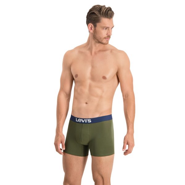levis-basic-short-front-view